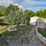 Kuca Za Odmor Zarja * Jarkoviste
